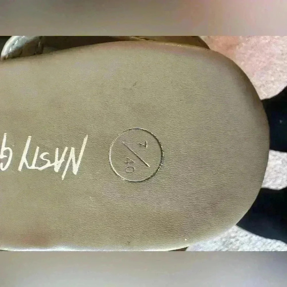 NASTY GAL NUDE WEDGE HEELS SIZE 7 - Picture 3 of 7